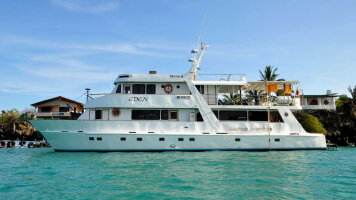 7 Day Galápagos - North & Central Islands aboard the Eden (G Adventures)