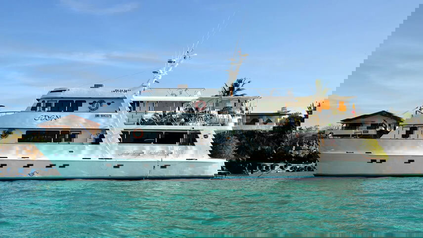 Galápagos - North, Central, & South Islands aboard the Eden