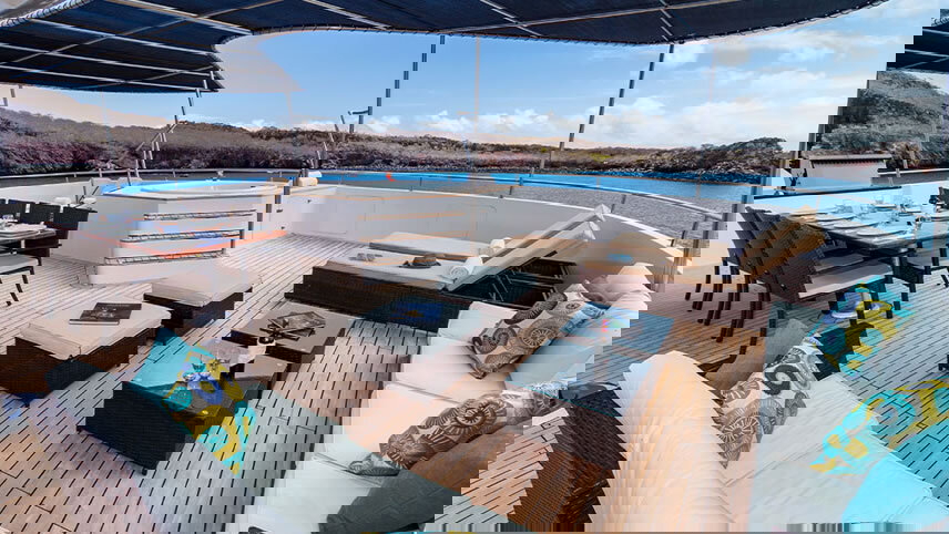 Galápagos - West & Central Islands aboard the Reina Silvia Voyager (Cruise Only)