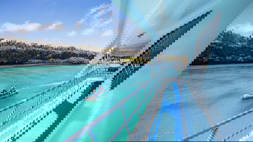 Complete Galápagos - Yolita