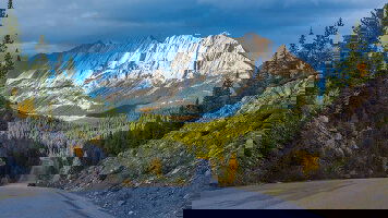 13 Day Grand Western Canada Vacation (Globus)