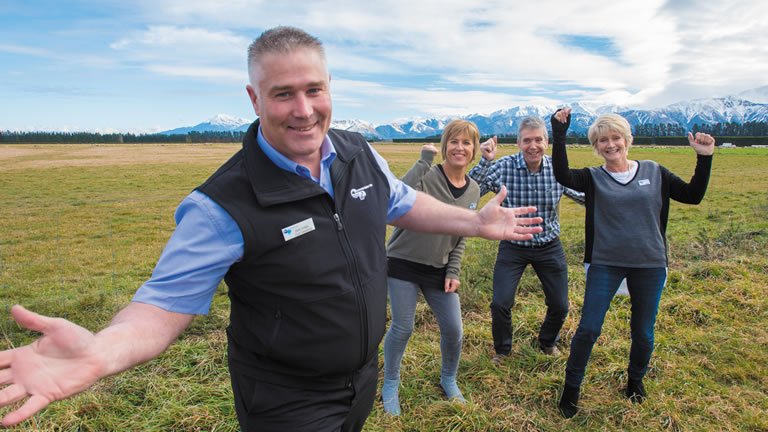 Two Ways to Travel NZ: Grand Pacific Tours Introduces Signature Mid-Size Group Touring