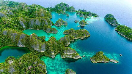 18 Day Indonesian Explorer: Bali, Raja Ampat & Papua New Guinea (Heritage Expeditions)