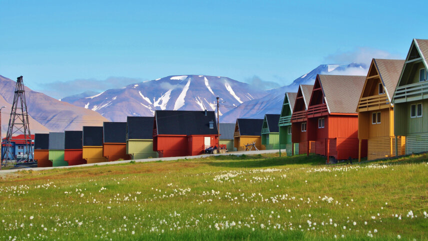 The Svalbard Line