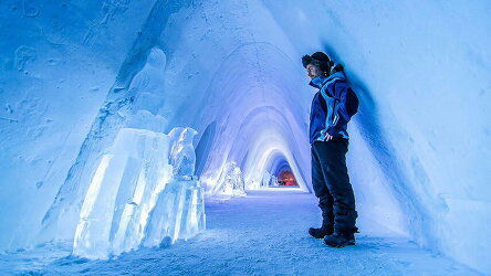 8 Day The Coastal Express - North & The Snowhotel (Hurtigruten)