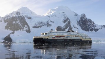 18 Day Antarctica & Patagonia Expedition (HX Expeditions)