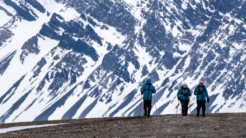Circumnavigating Spitsbergen - In the Realm of the Polar Bear