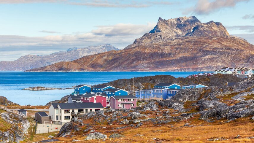 Discovering Greenland – From Reykjavík to Nuuk