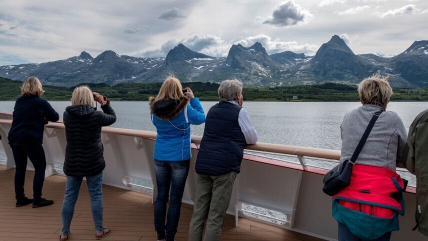 Sublime Svalbard – From Hamburg via Norway’s Springtime Fjords