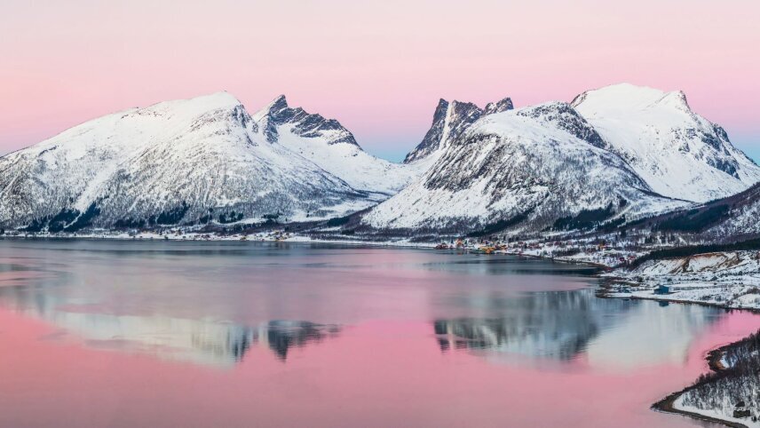 Ultimate Norway at New Year’s - Arctic Expedition under the Northern Lights