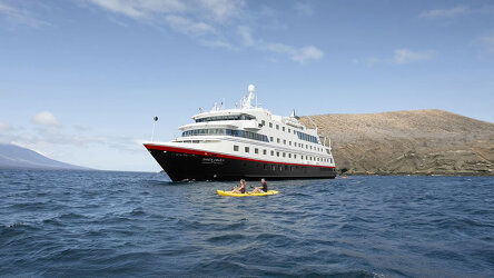 MS Santa Cruz II MS Santa Cruz II