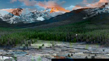 8 Day Spectacular Rockies and Glaciers of Alberta (Small Group) (Insight Vacations)