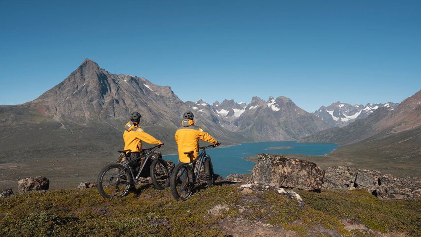 Gems of West Greenland: Fjords, Icebergs and Culture