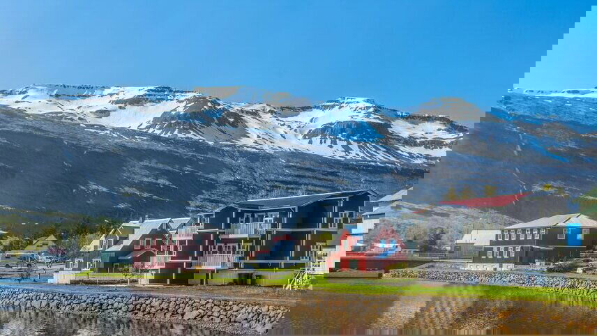 Iceland Circumnavigation (Ultramarine)