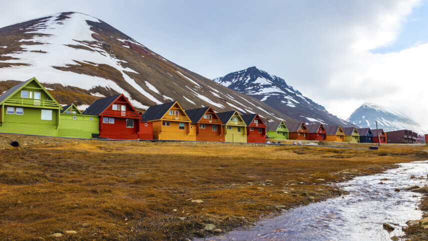Four Arctic Islands: The Southbound Journey (Ocean Albatros)