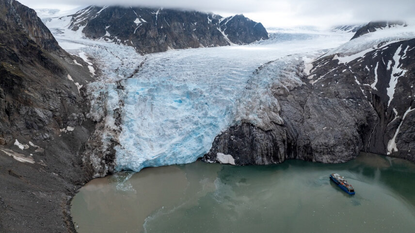 Svalbard: North to the Midnight Sun (Ocean Albatros)