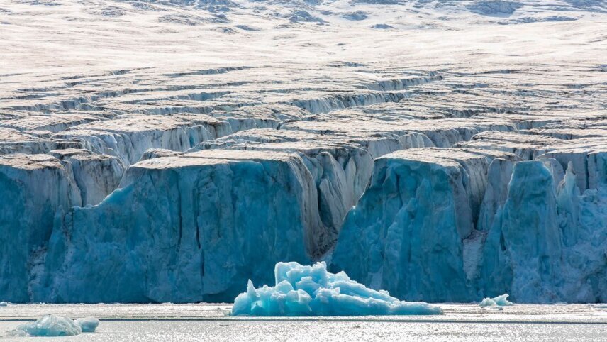 Four Arctic Islands: The Northbound Journey (Ocean Albatros)