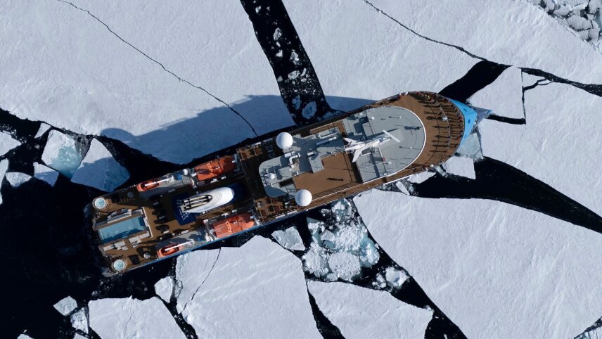 Svalbard Circumnavigation: The Ultimate Arctic Quest (Ocean Albatros)