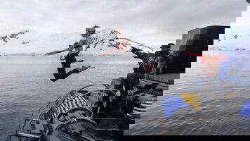 13 Day Crossing the Antarctic Circle (Ocean Victory) (Intrepid)