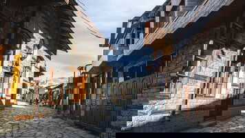 10 Day Highlights of Azerbaijan & Georgia (Intrepid)