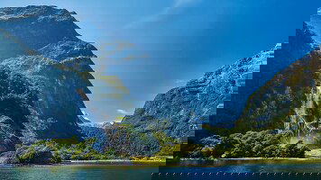 4 Day Walk New Zealand's Fiordland National Park (Intrepid)