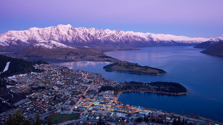 Ski New Zealand: 8 Day Snow Safari (Queenstown to Christchurch)