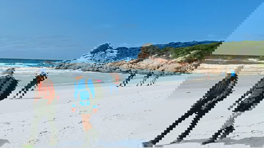 Walk Tasmania's Bay of Fires