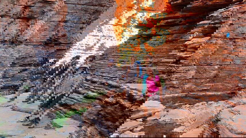 Walk Western Australia's Karijini & Ningaloo Reef