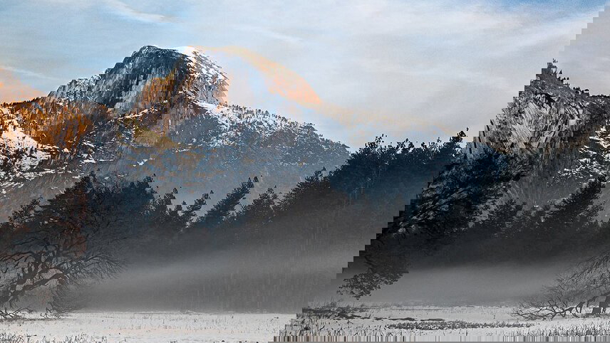 Winter Hiking and Snowshoeing in Yosemite