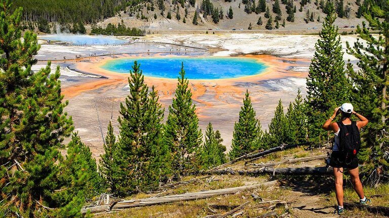 South Dakota to Yellowstone Parks Explorer