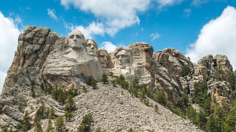 South Dakota to Yellowstone Parks Explorer