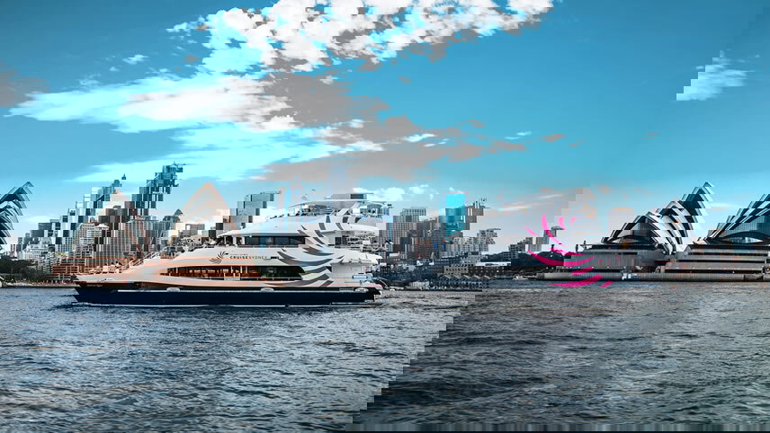 Indian Pacific with Sydney Harbour Lunch Cruise