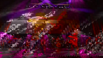 Awe-inspiring Entertainment At Sea