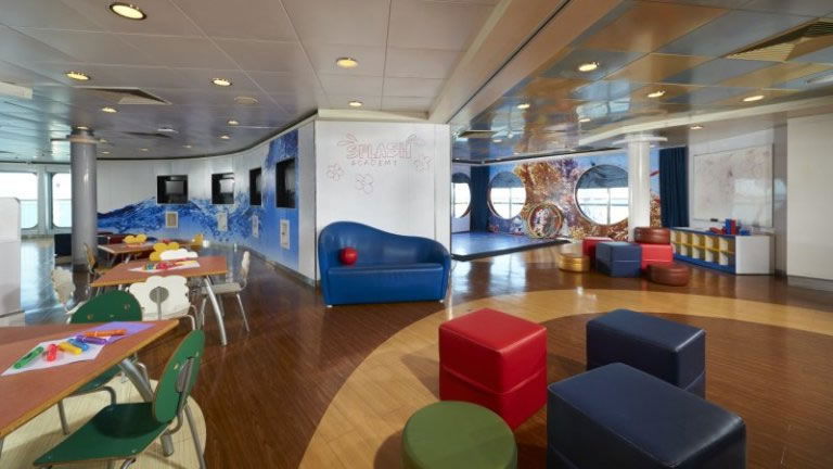 Splash Academy, Norwegian Dawn