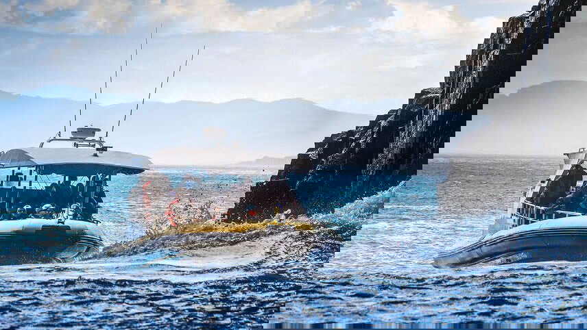 Tasmanian Wilderness Explorer