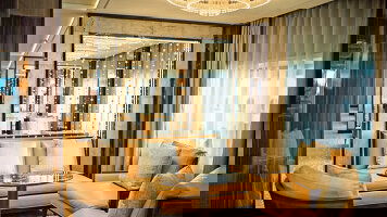 Voyager Lounge
