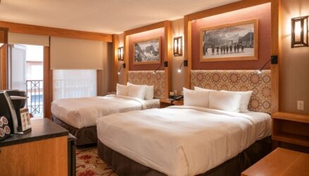 Standard Room – Banff Ptarmigan Inn, Banff
