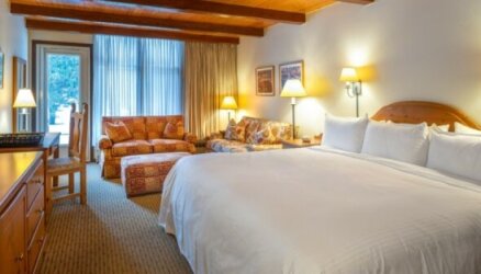 Post Room – Post Hotel & Spa, Lake Louise
