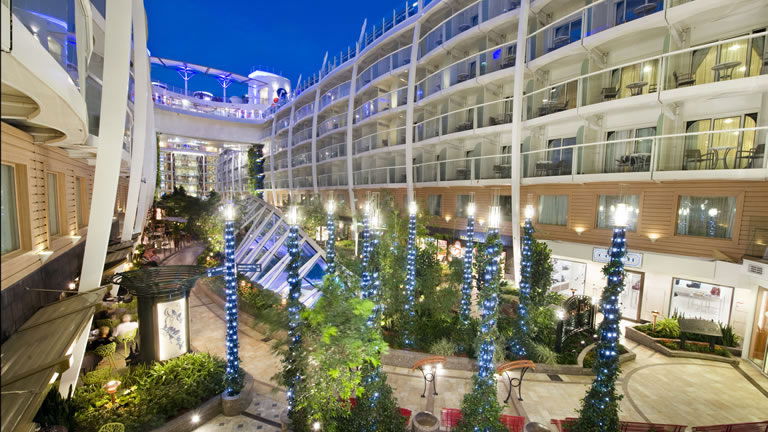 Neighbourhood Balconies Overlooking Central Park, Oasis of the Seas Neighbourhood Balconies Overlooking Central Park, Oasis of the Seas
