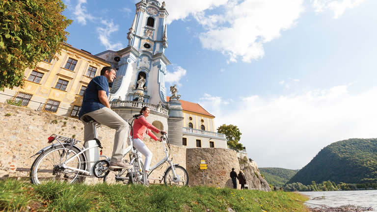 Scenic ebike, Bordeaux, France