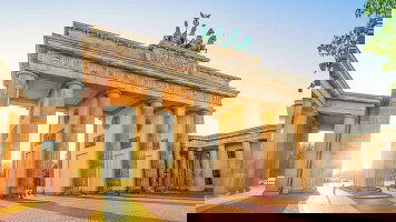 15 Day Castles & Vineyards of the Rhine & Moselle with Berlin (Scenic)