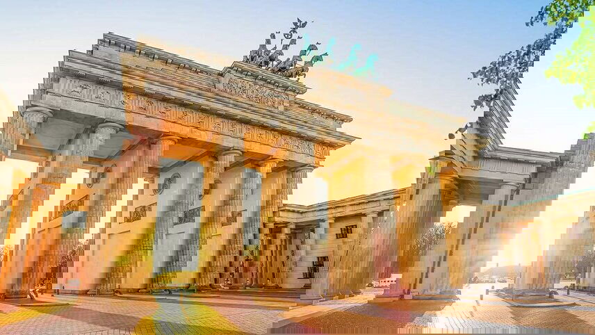 Castles & Vineyards of the Rhine & Moselle with Berlin