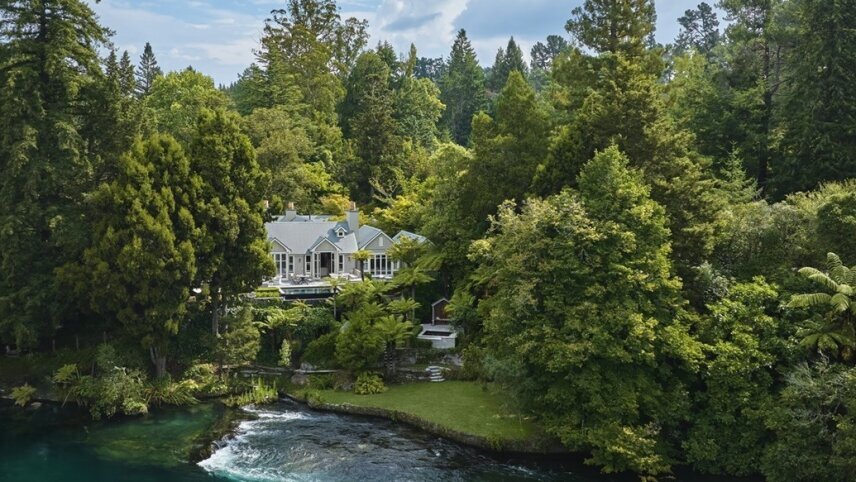 Luxury Lodges of New Zealand (Loyalty Departure)