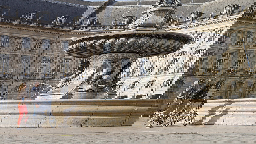 Beautiful Bordeaux with Highlights of Paris