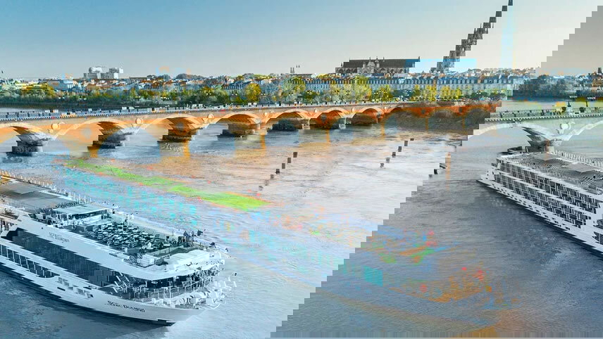 Beautiful Bordeaux & Unforgettable Douro