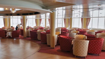 Endless Views in the Panorama Lounge