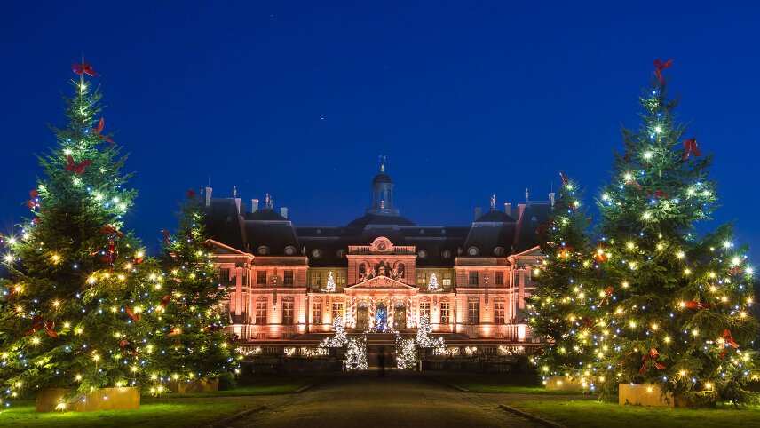 The Seine: Holiday Magic