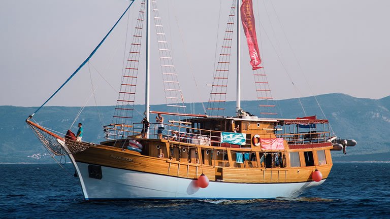 Sail & Swim: Croatia (Moja Maja)