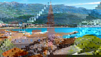 14 Day South Balkans: Bays & Bazaars (Topdeck)