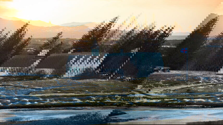 Iceland: Lagoons & Lava Fields